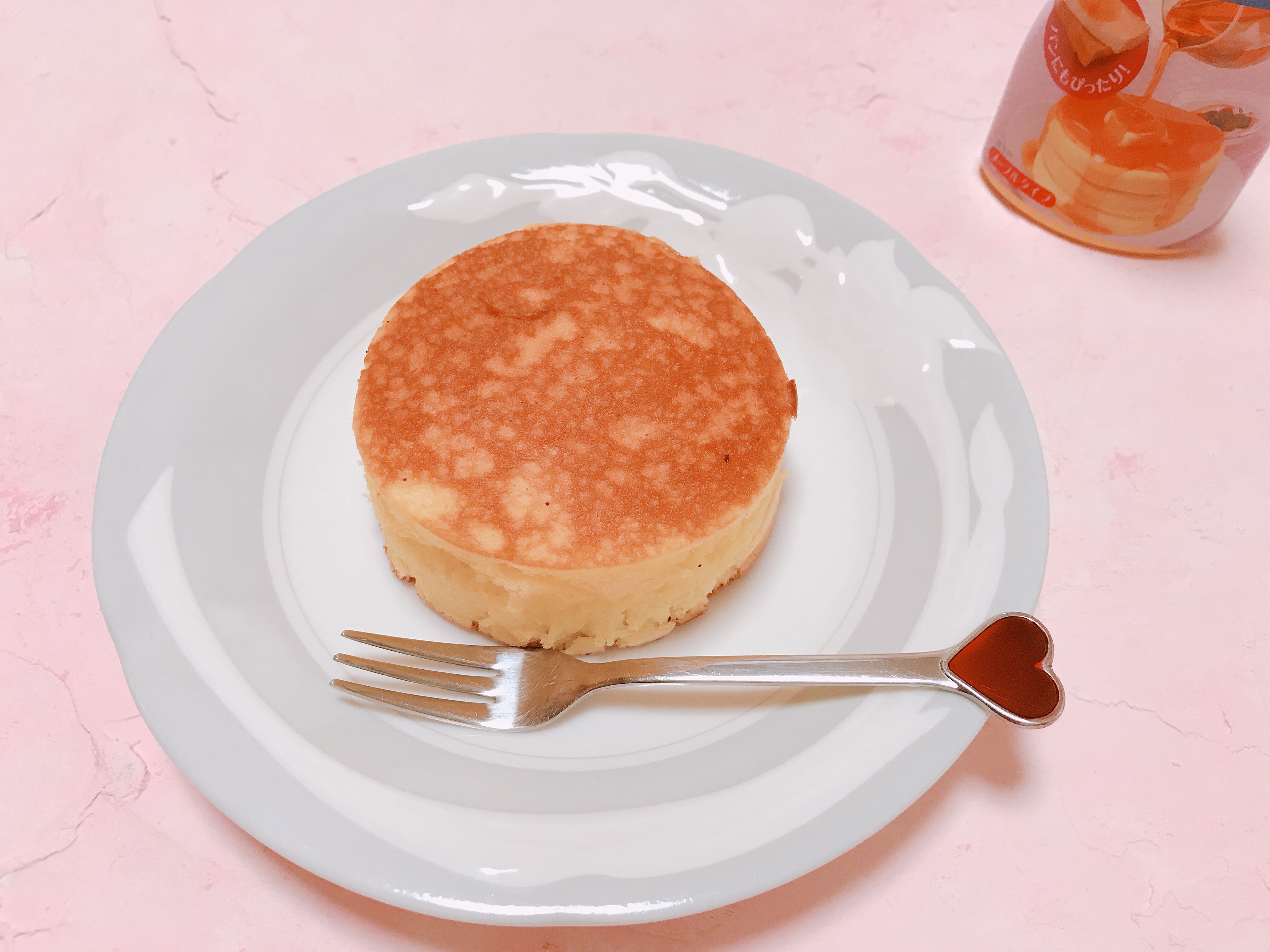 ホットケーキミックスでふわふわパンケーキの作り方 水と牛乳とマヨネーズでどう違う パステルカラーケーキ教室 An De Art
